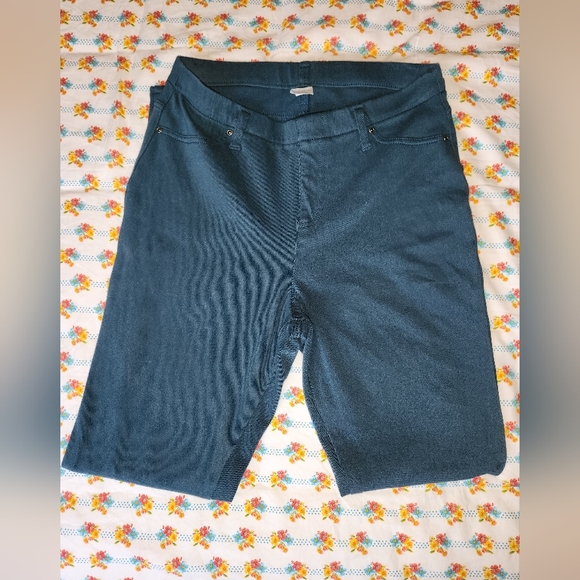 Time and Tru brand size M (8-10) green pull on pants - Picture 2 of 4